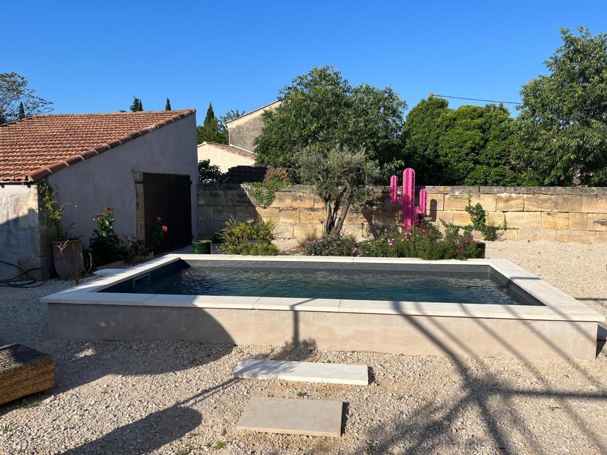 Studio Dans Les Alpilles Appartement Fontvieille Buitenkant foto